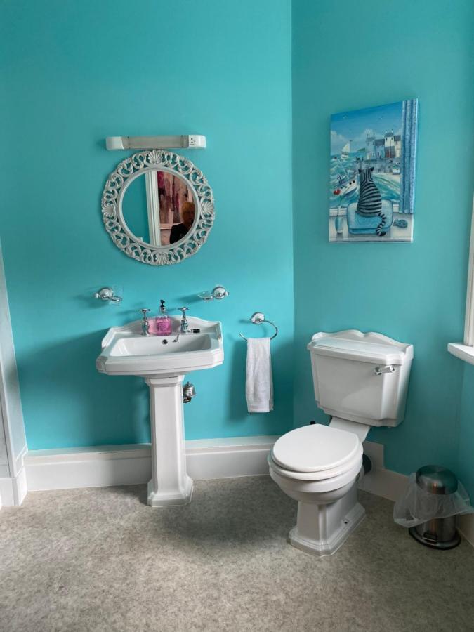 Ashmira Guest House Weymouth Esterno foto