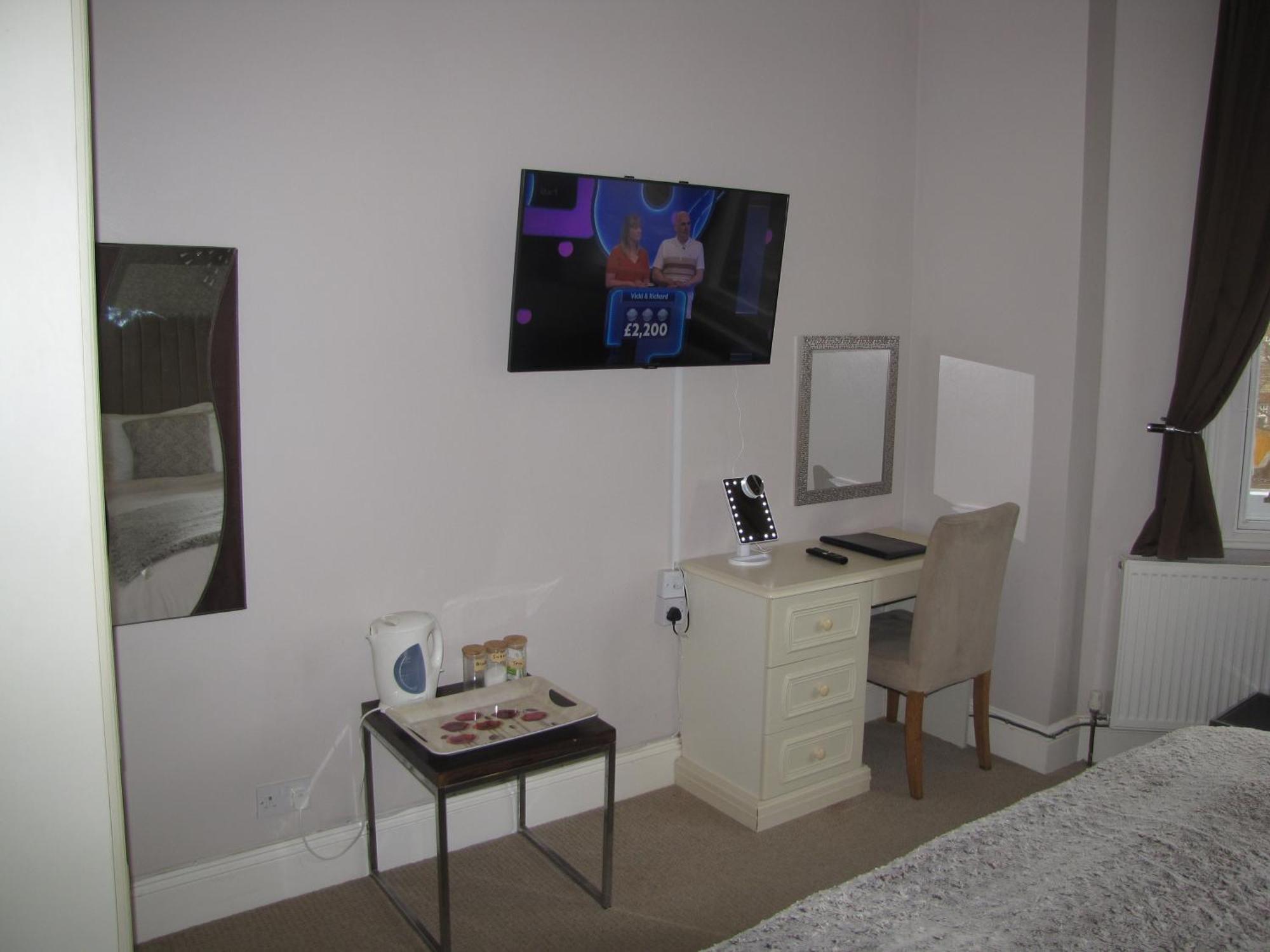 Ashmira Guest House Weymouth Esterno foto