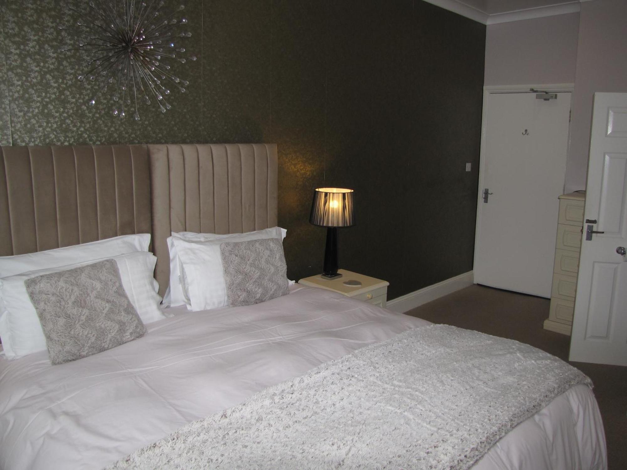 Ashmira Guest House Weymouth Esterno foto