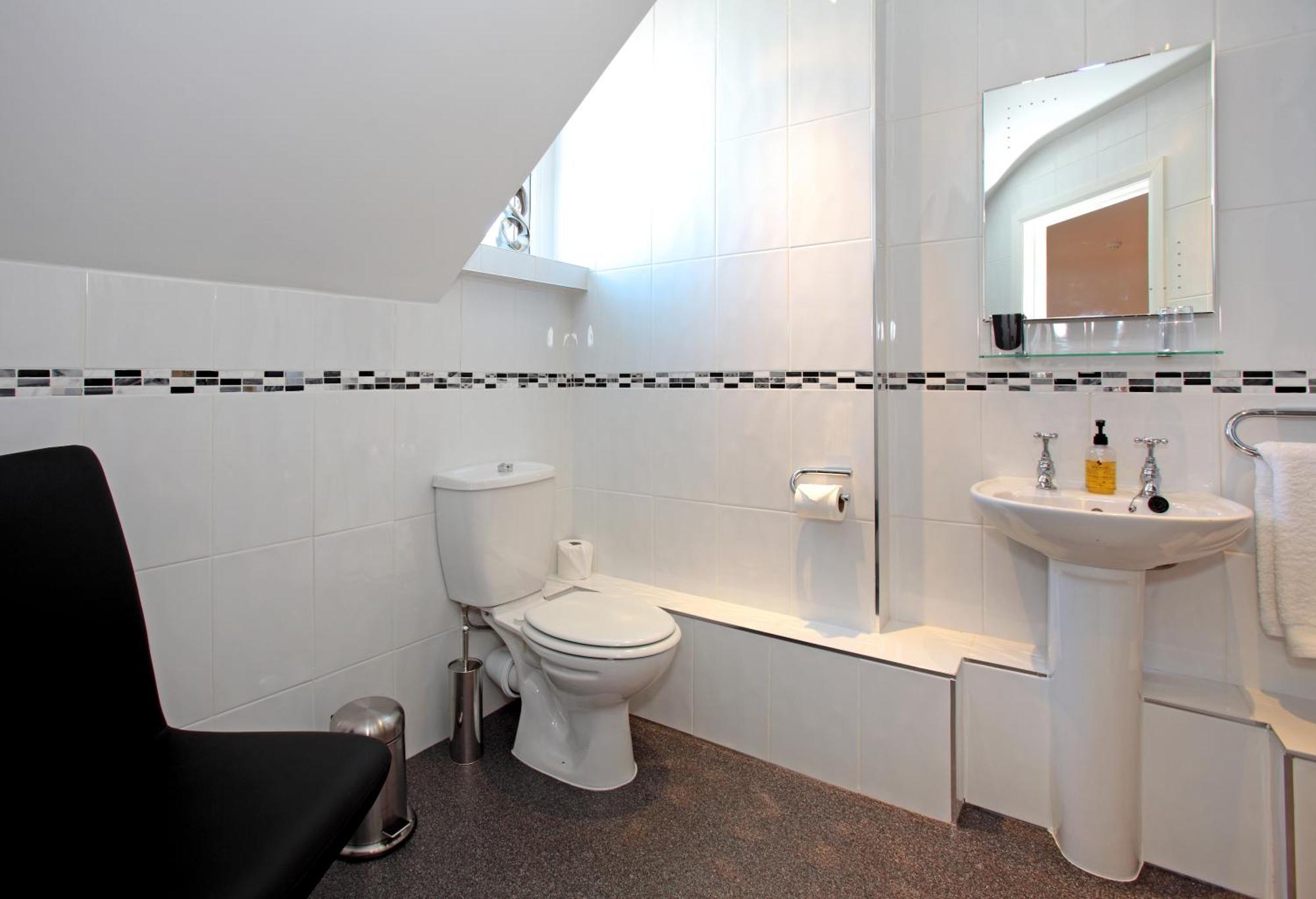 Ashmira Guest House Weymouth Esterno foto