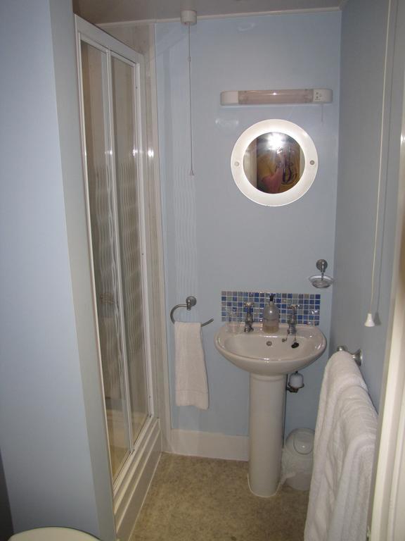 Ashmira Guest House Weymouth Esterno foto