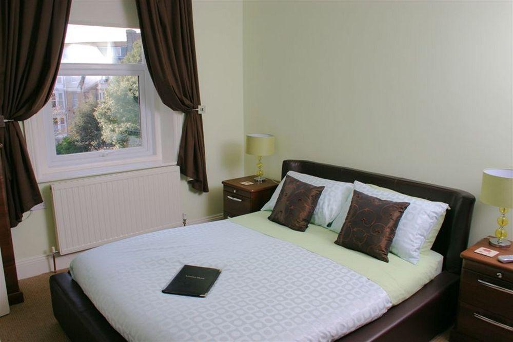 Ashmira Guest House Weymouth Esterno foto