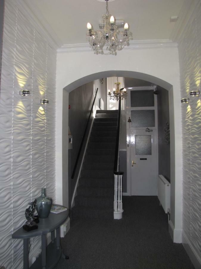 Ashmira Guest House Weymouth Esterno foto